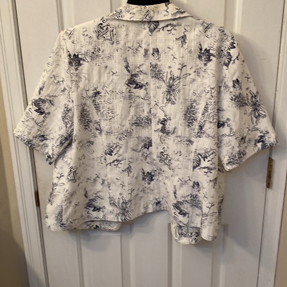 Light Jacket - Picture 2 of 2